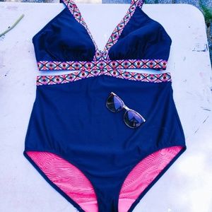 LB swimsuit size 20